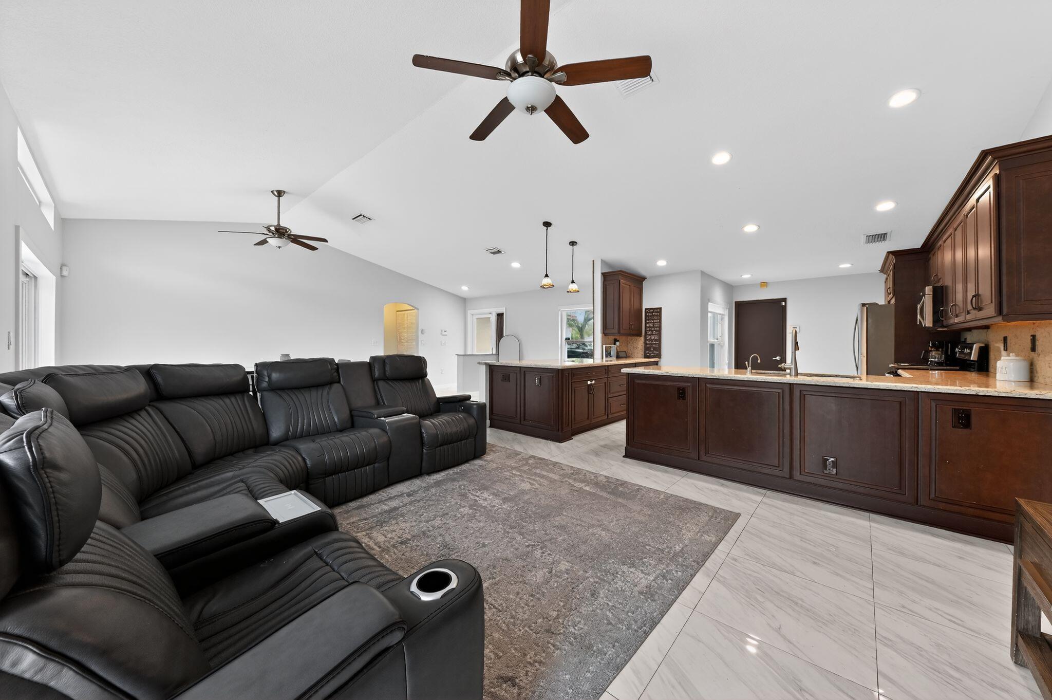 WINSTON PARK SECTION THREE - Residential