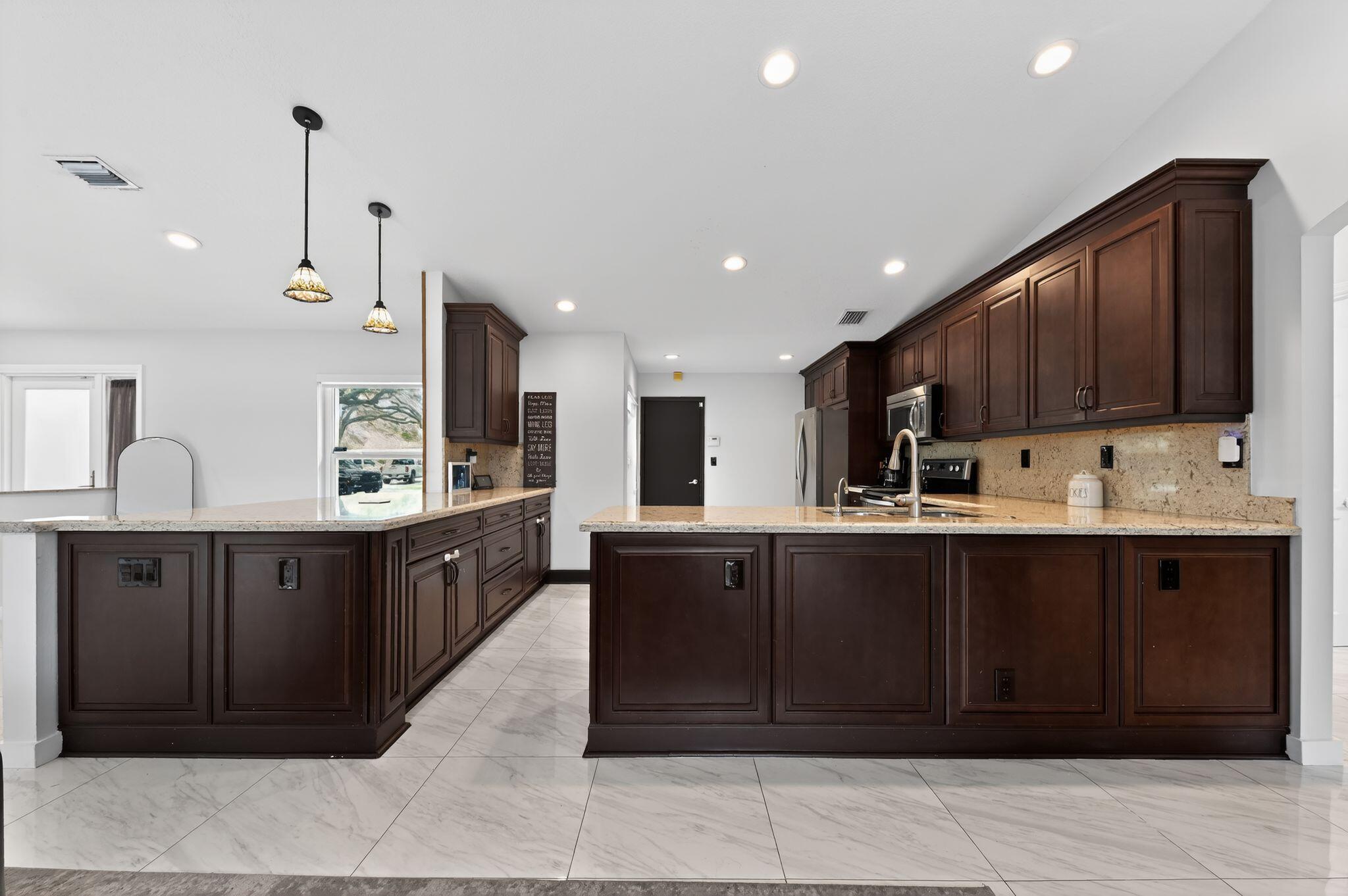 WINSTON PARK SECTION THREE - Residential