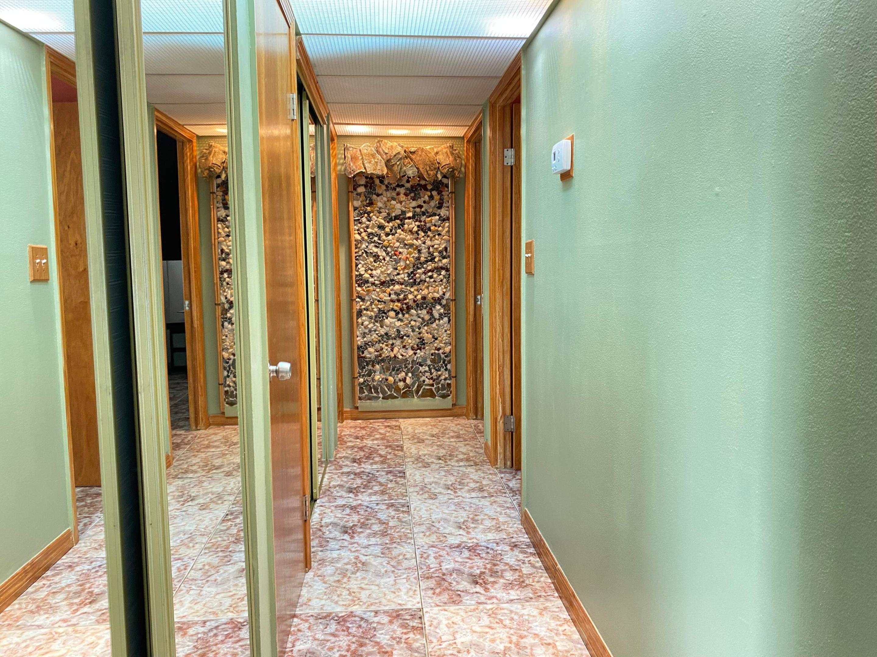 400 Kings Point Drive 1423