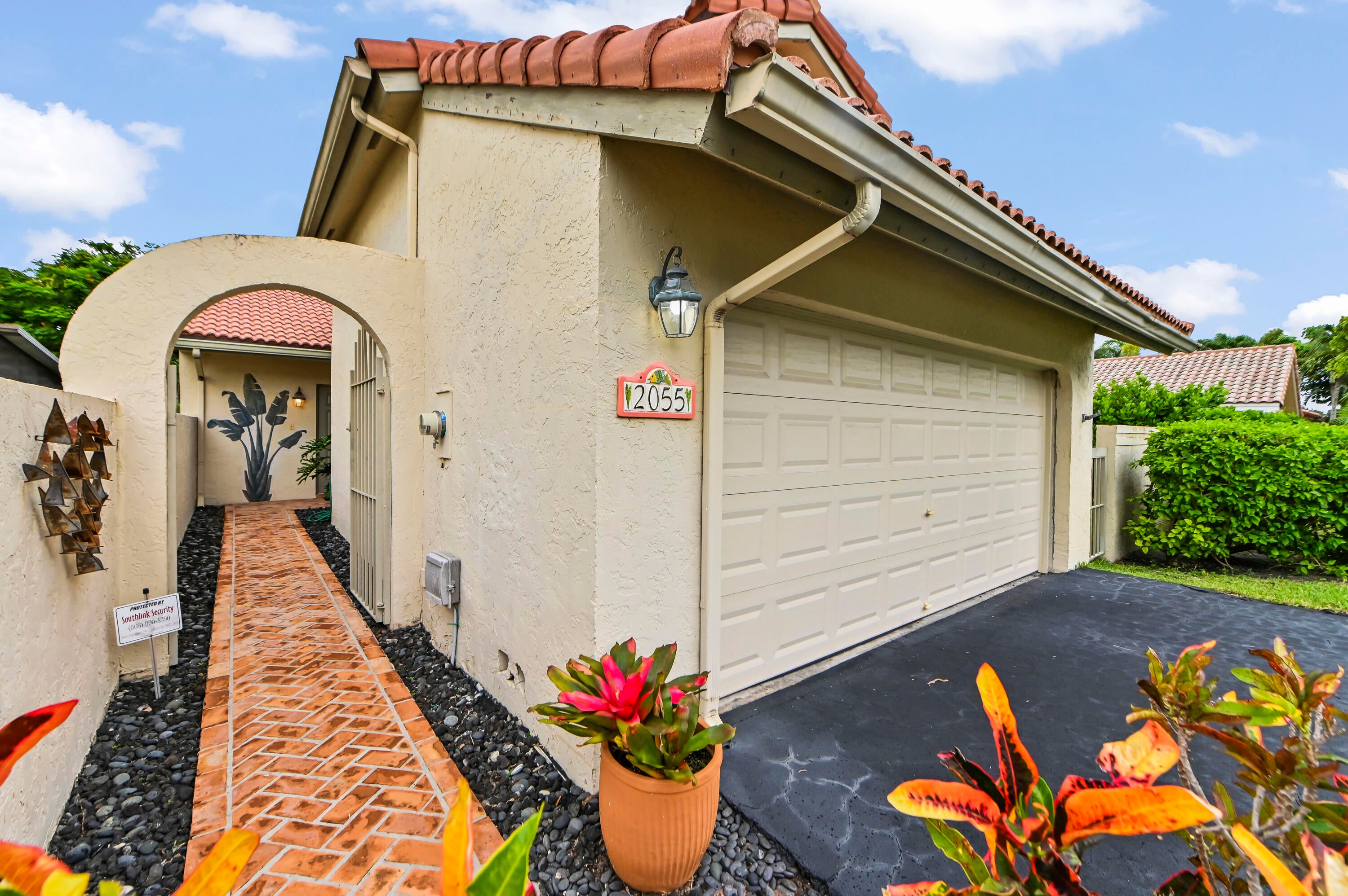 2055 NW 15th Place