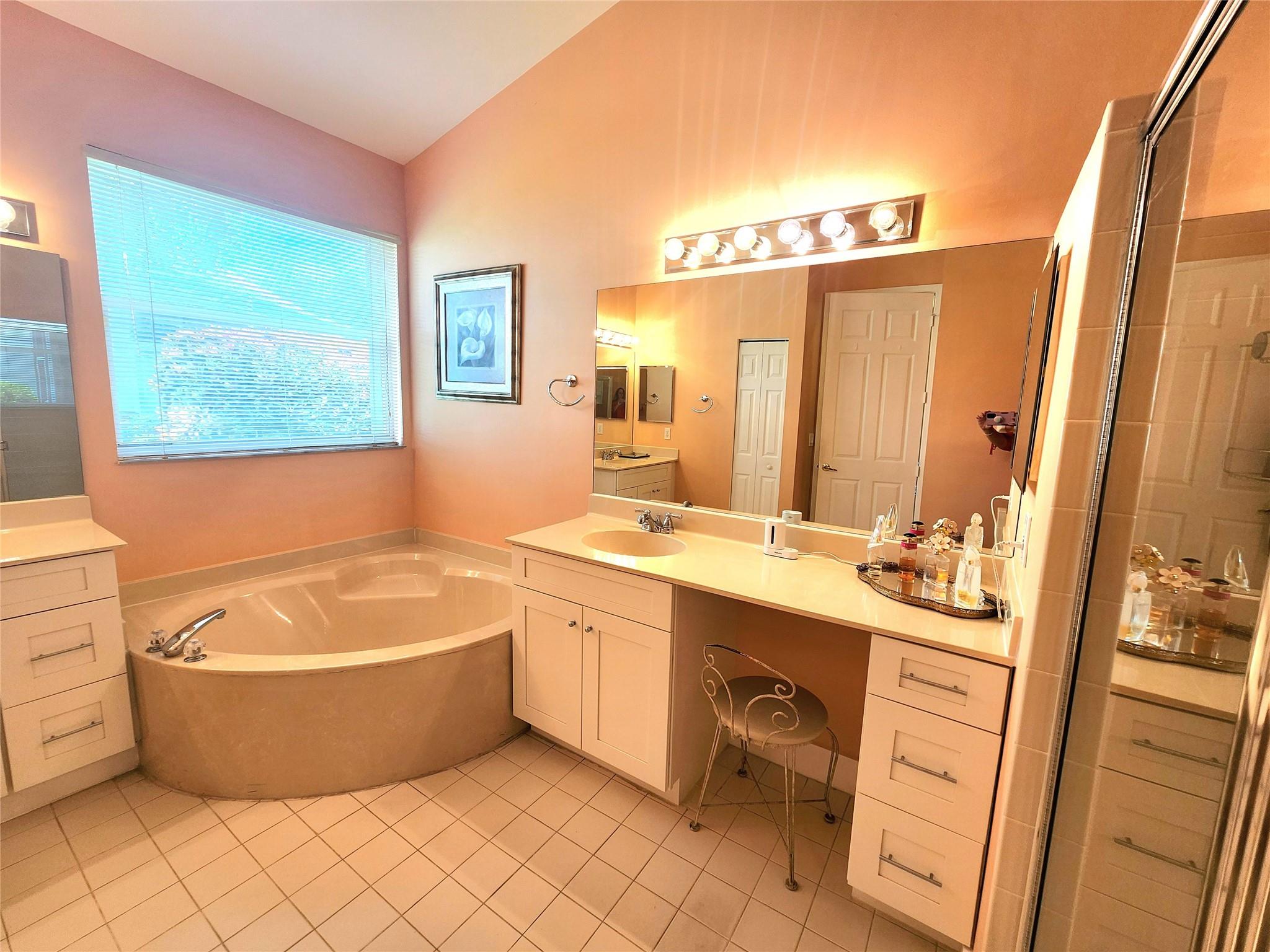 Regency Lakes At Coconut - Residential