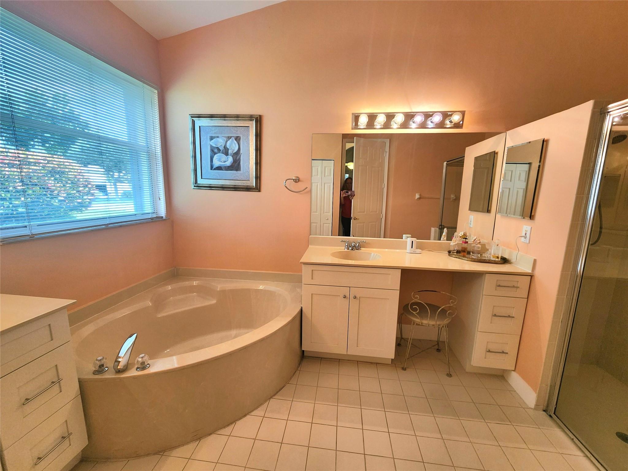 Regency Lakes At Coconut - Residential