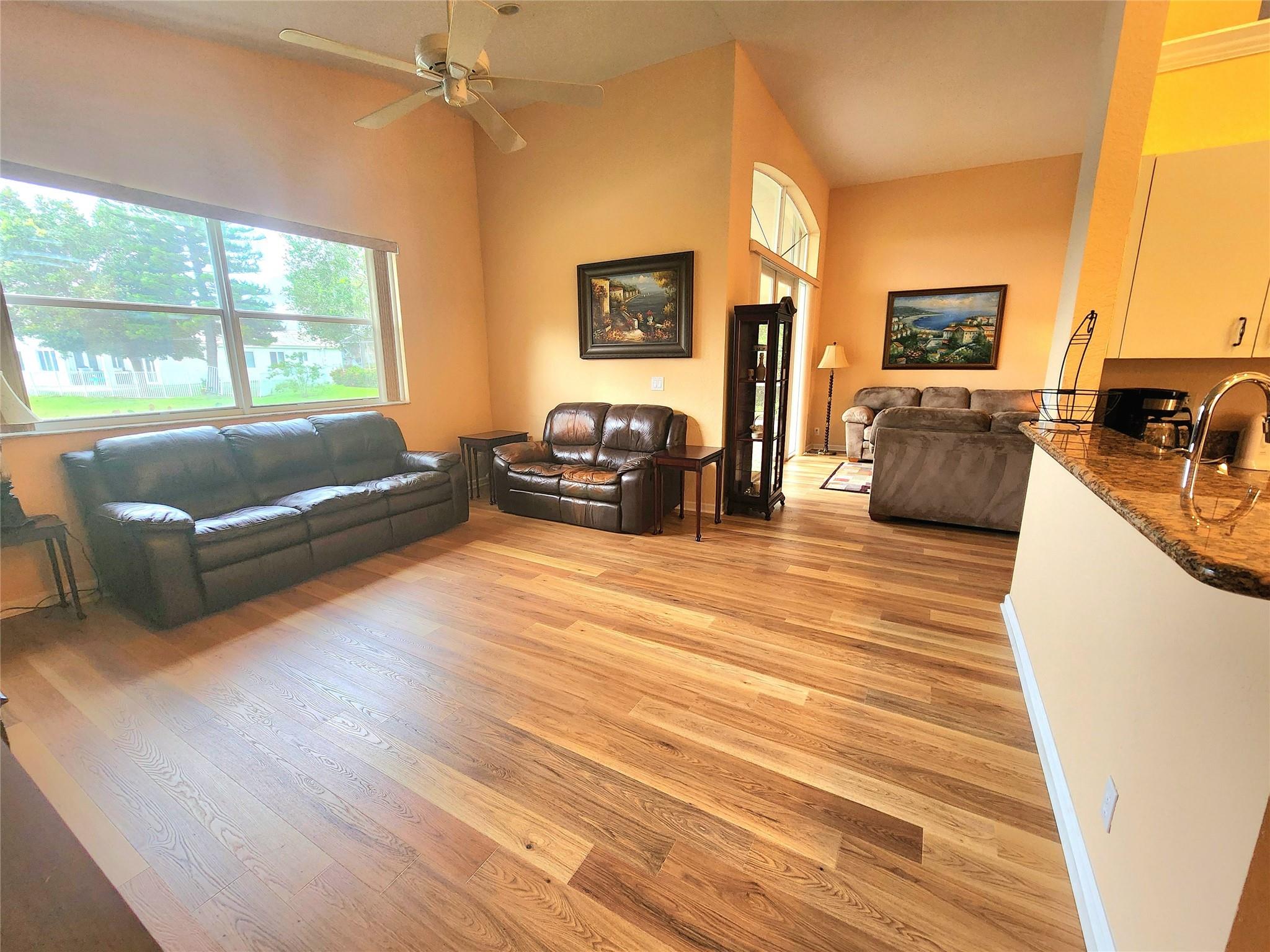 Regency Lakes At Coconut - Residential