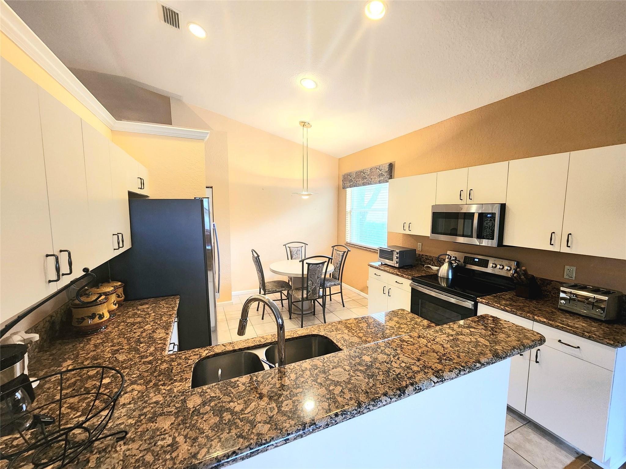 Regency Lakes At Coconut - Residential