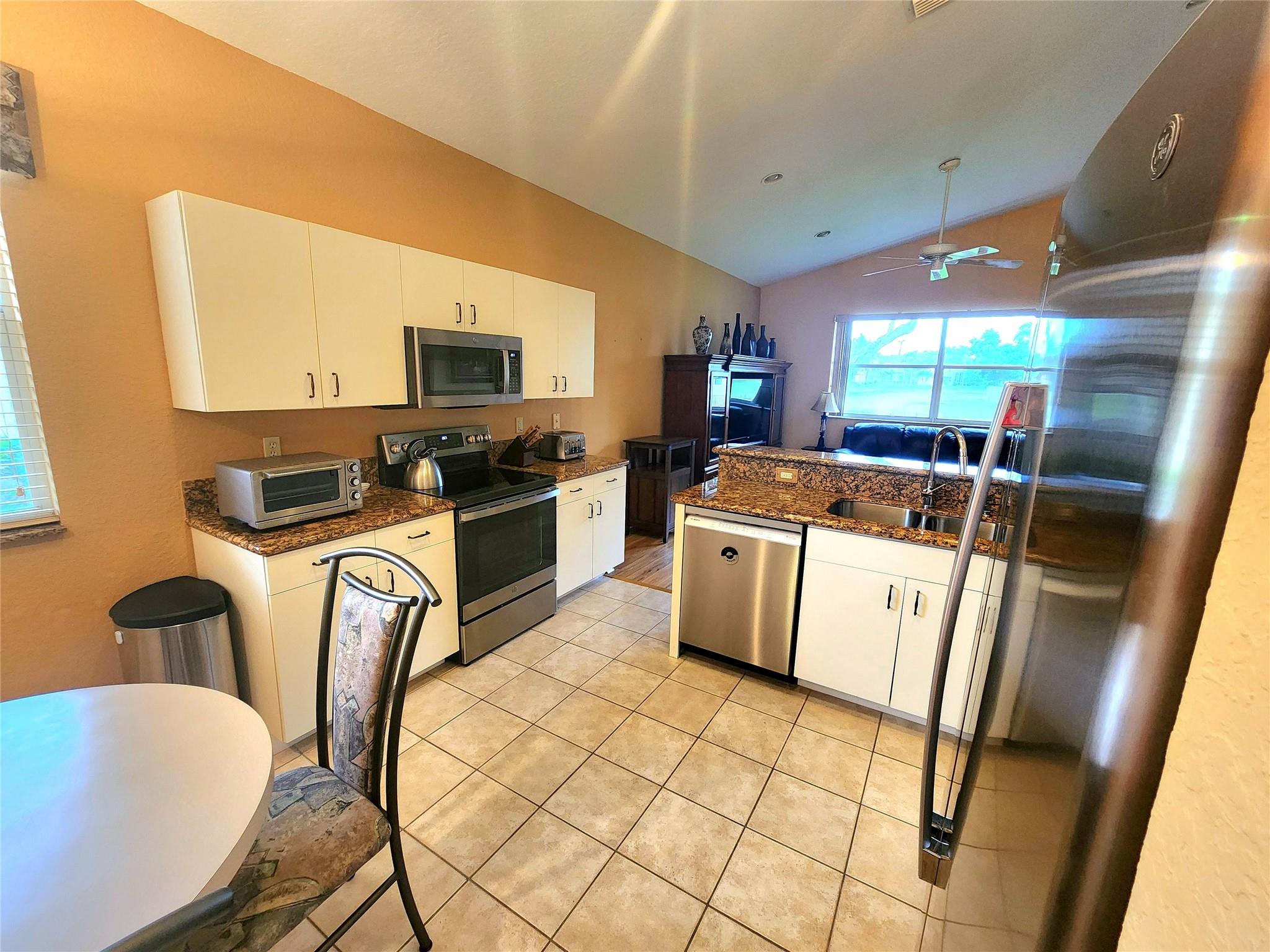 Regency Lakes At Coconut - Residential