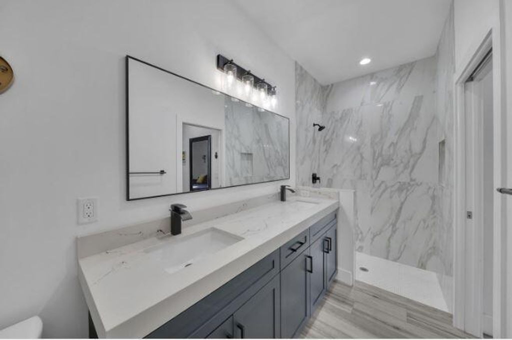 Photo of 337 Oak Alley, Delray Beach, FL 33444 (MLS # R11151829)