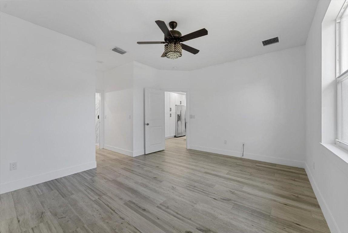 DELRAY TOWN OF - Residential Lease