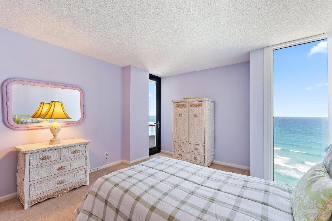 WATER GLADES CONDO - Residential