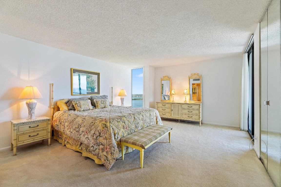 WATER GLADES CONDO - Residential