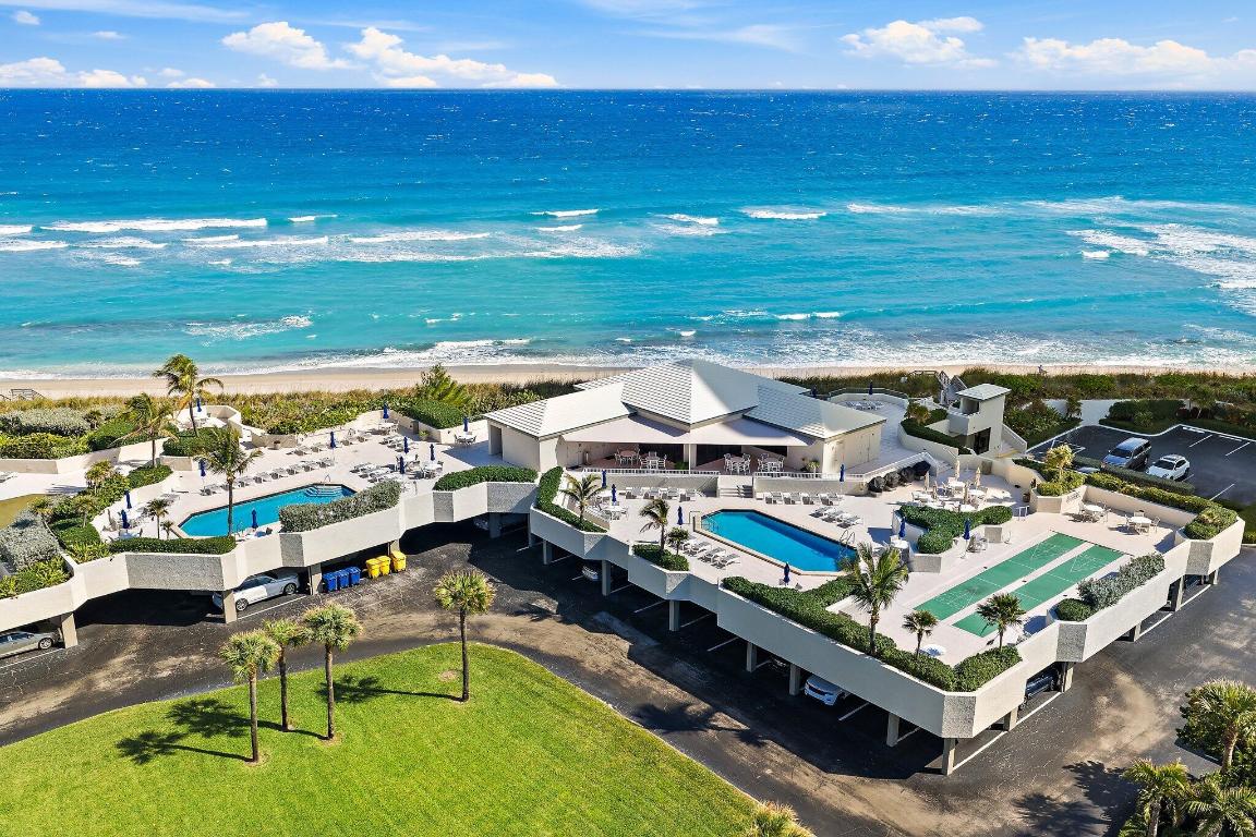 WATER GLADES CONDO - Residential