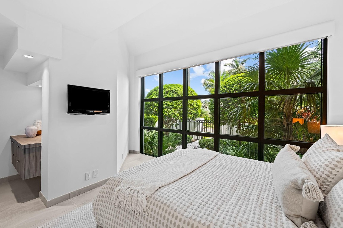 Coral Ridge - Residential