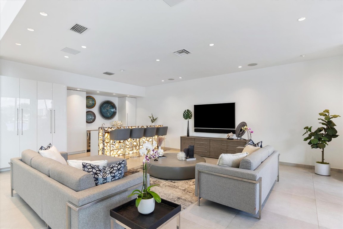 Coral Ridge - Residential