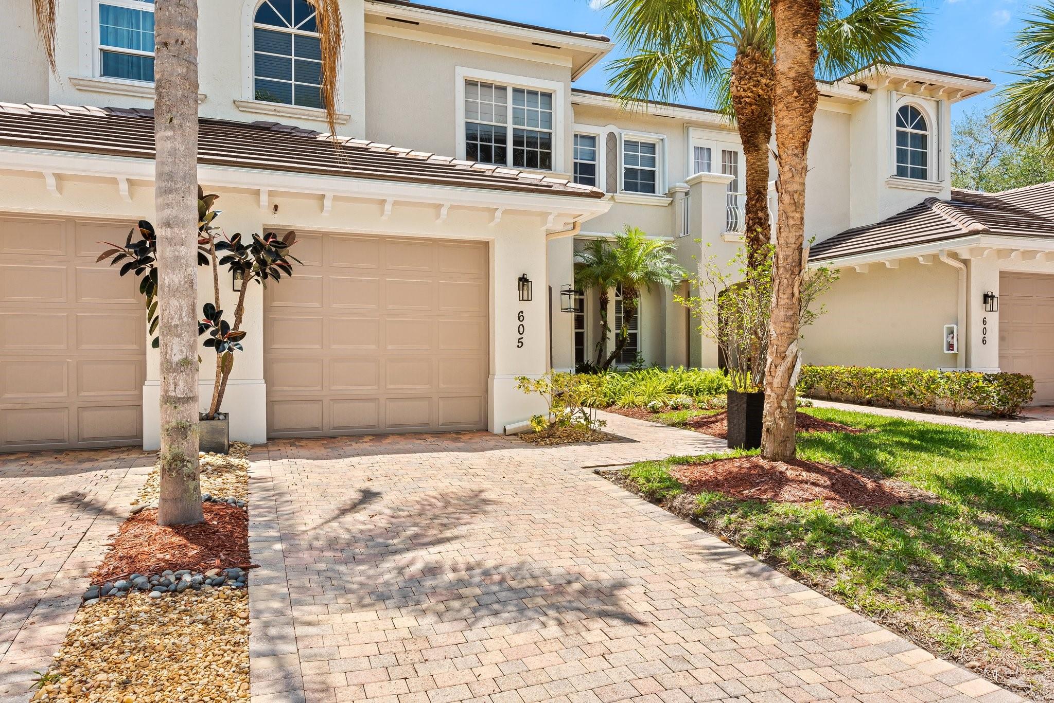 6379 Bella Cir 605