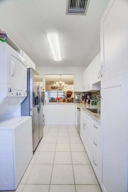 PALM GREENS AT VILLA DEL - Residential Lease