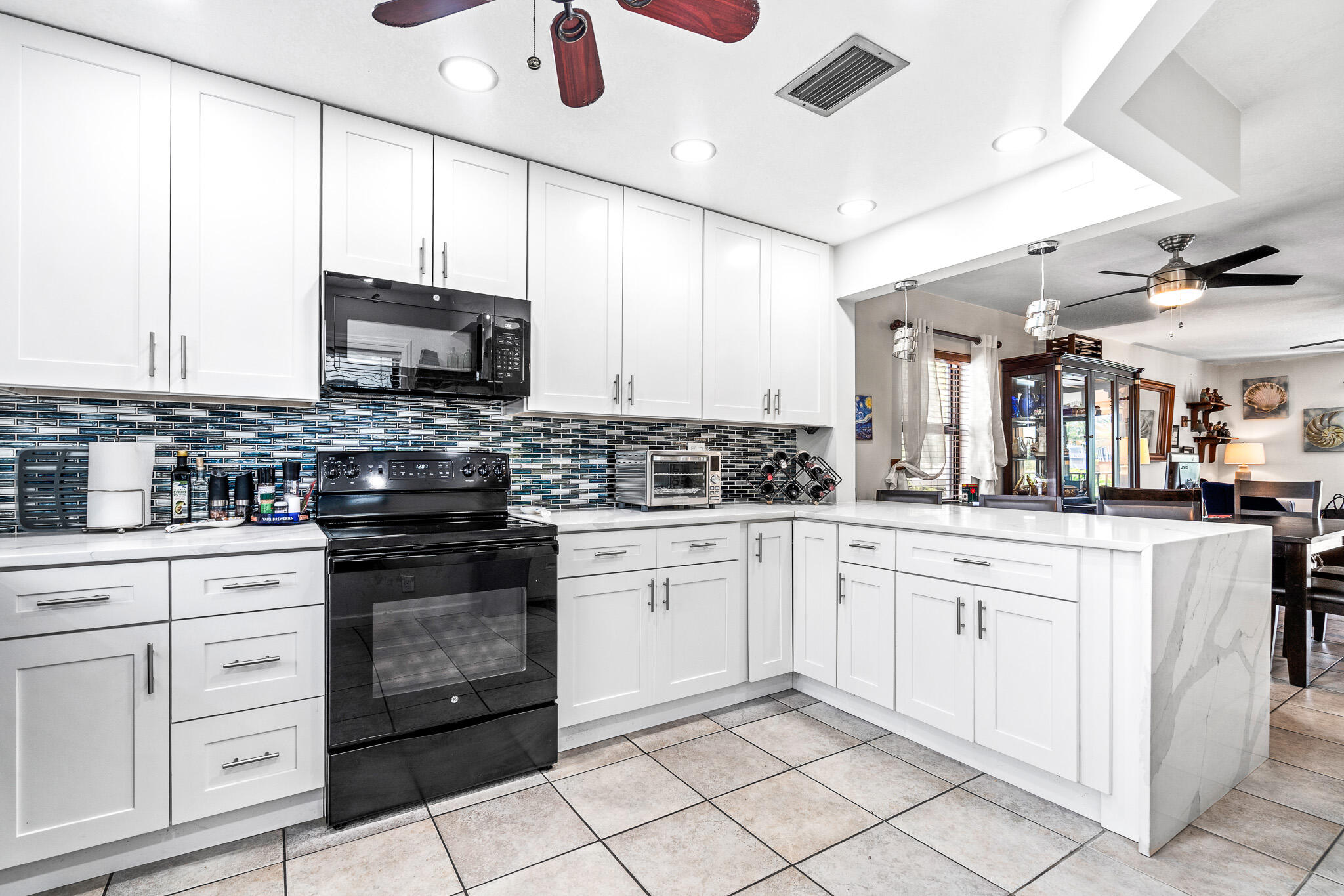 OCEAN VIEW CONDO - Residential