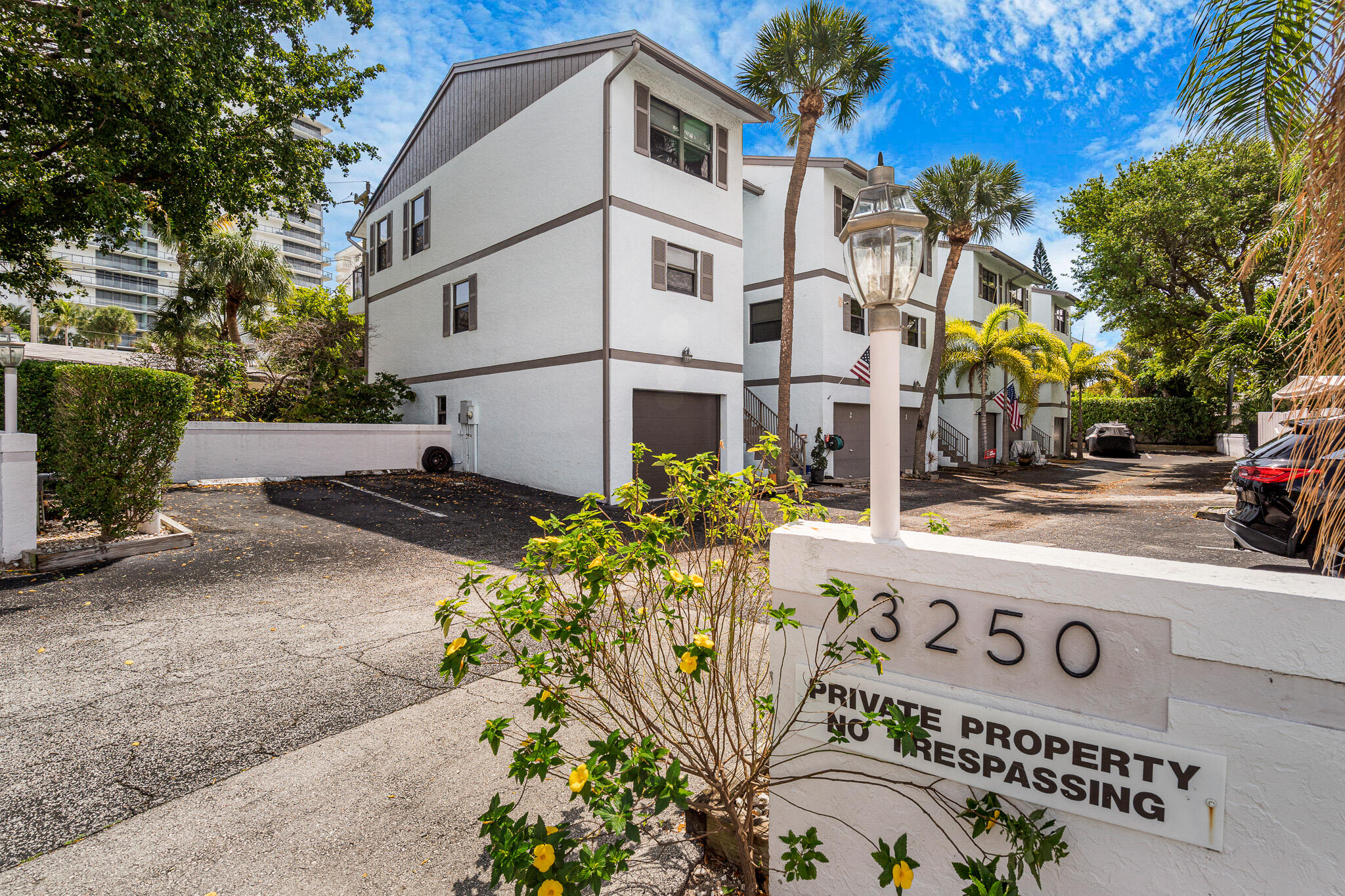 OCEAN VIEW CONDO - Residential