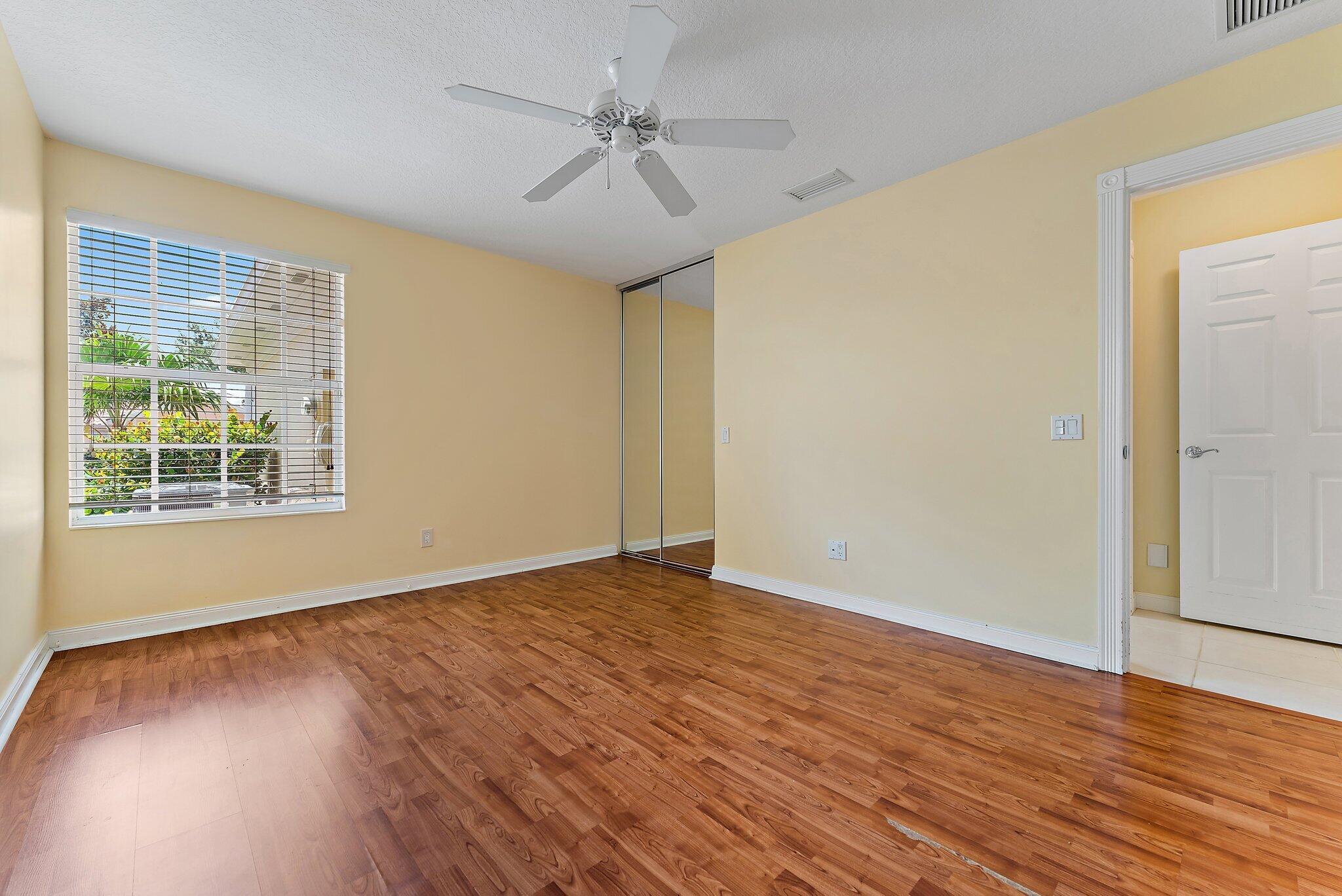 VILLAGEWALK OF WELLINGTON 4 - Residential