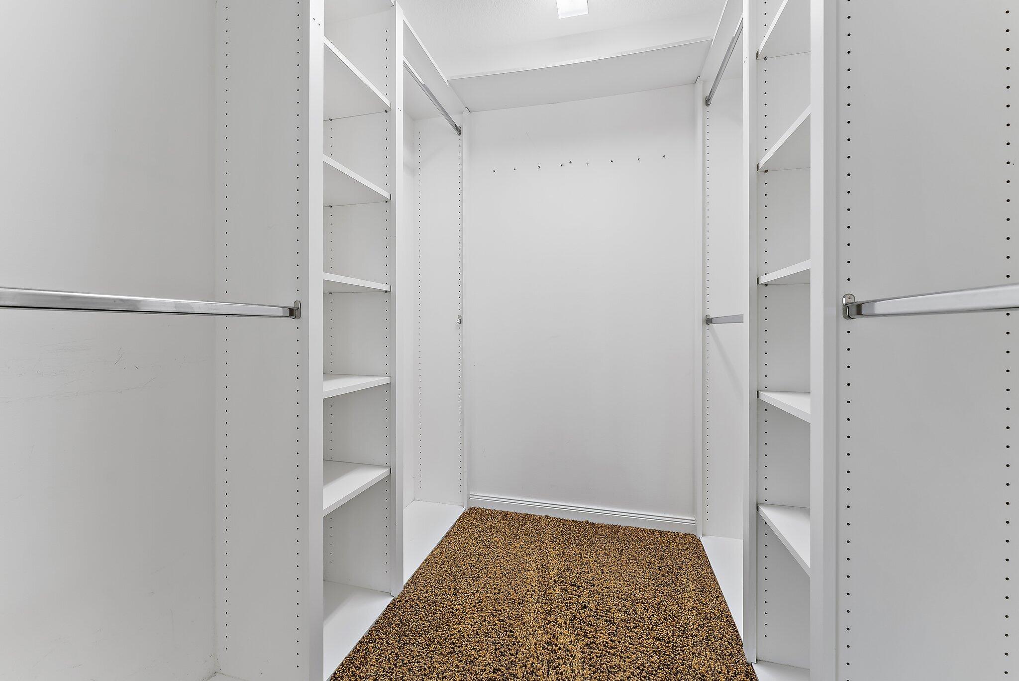 VILLAGEWALK OF WELLINGTON 4 - Residential