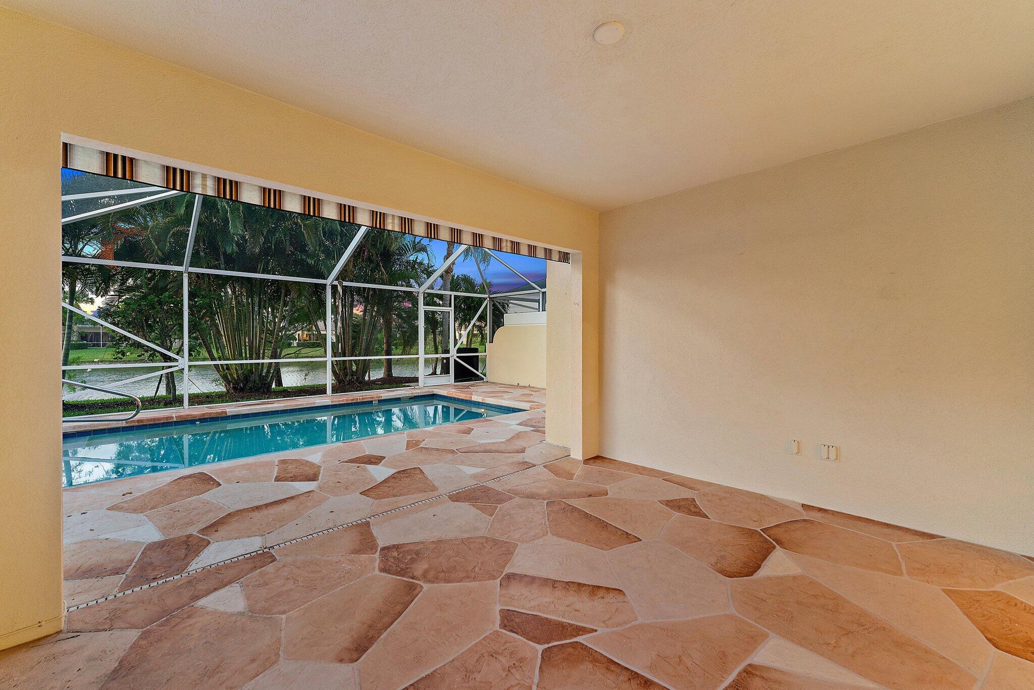 VILLAGEWALK OF WELLINGTON 4 - Residential