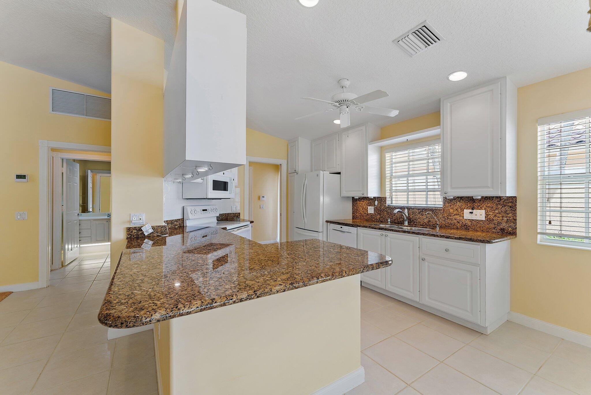 VILLAGEWALK OF WELLINGTON 4 - Residential