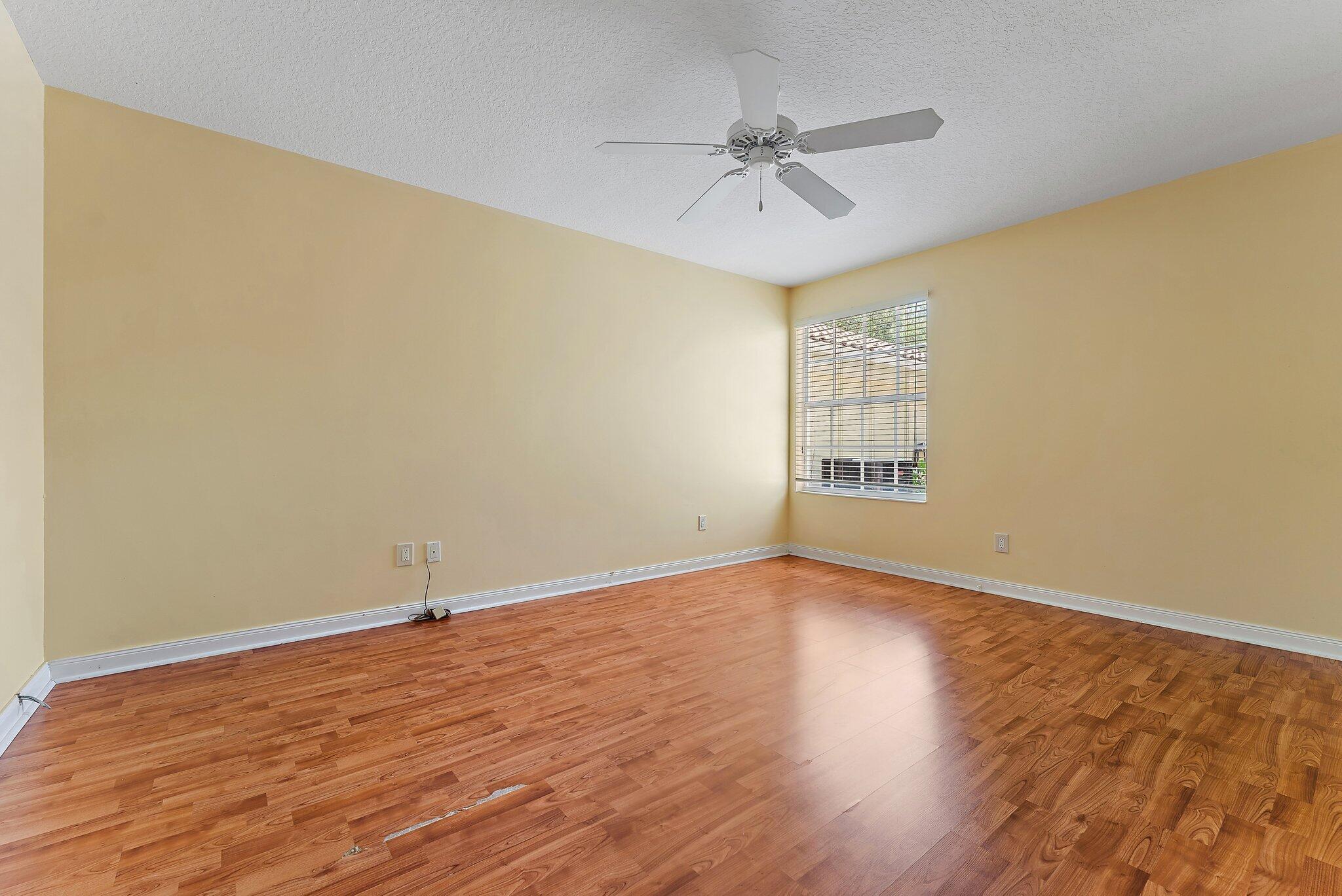 VILLAGEWALK OF WELLINGTON 4 - Residential