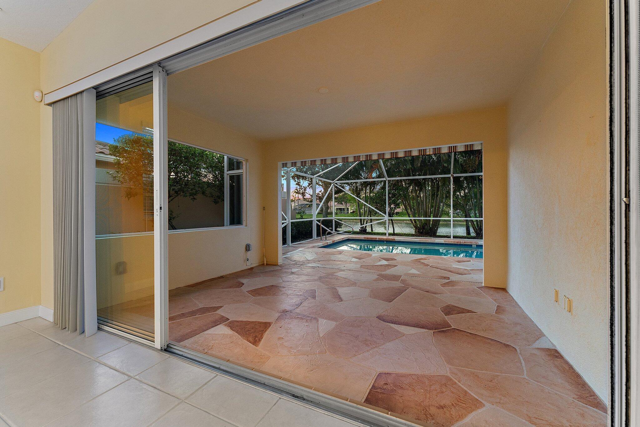 VILLAGEWALK OF WELLINGTON 4 - Residential