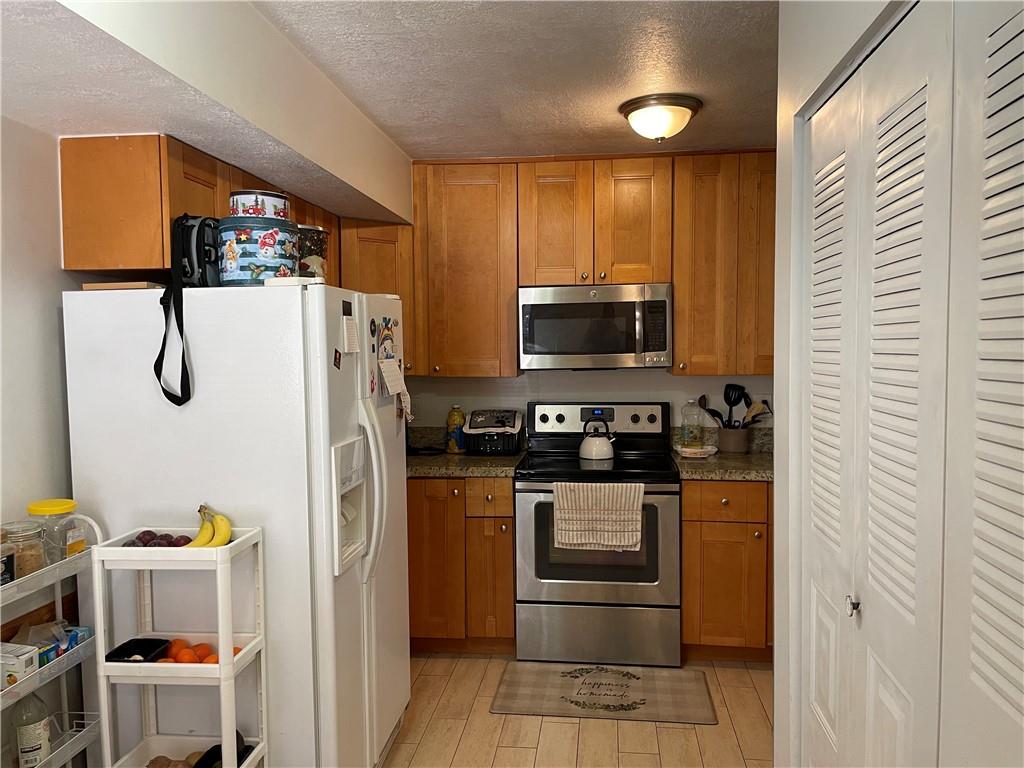 Quatraine At Jacaranda Ga - Residential Lease