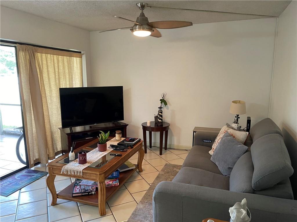 Quatraine At Jacaranda Ga - Residential Lease