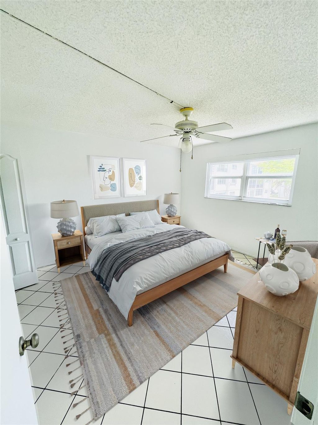 listing image 0