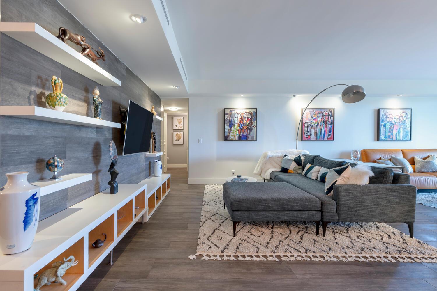 SUTTON PLACE CONDO - Residential