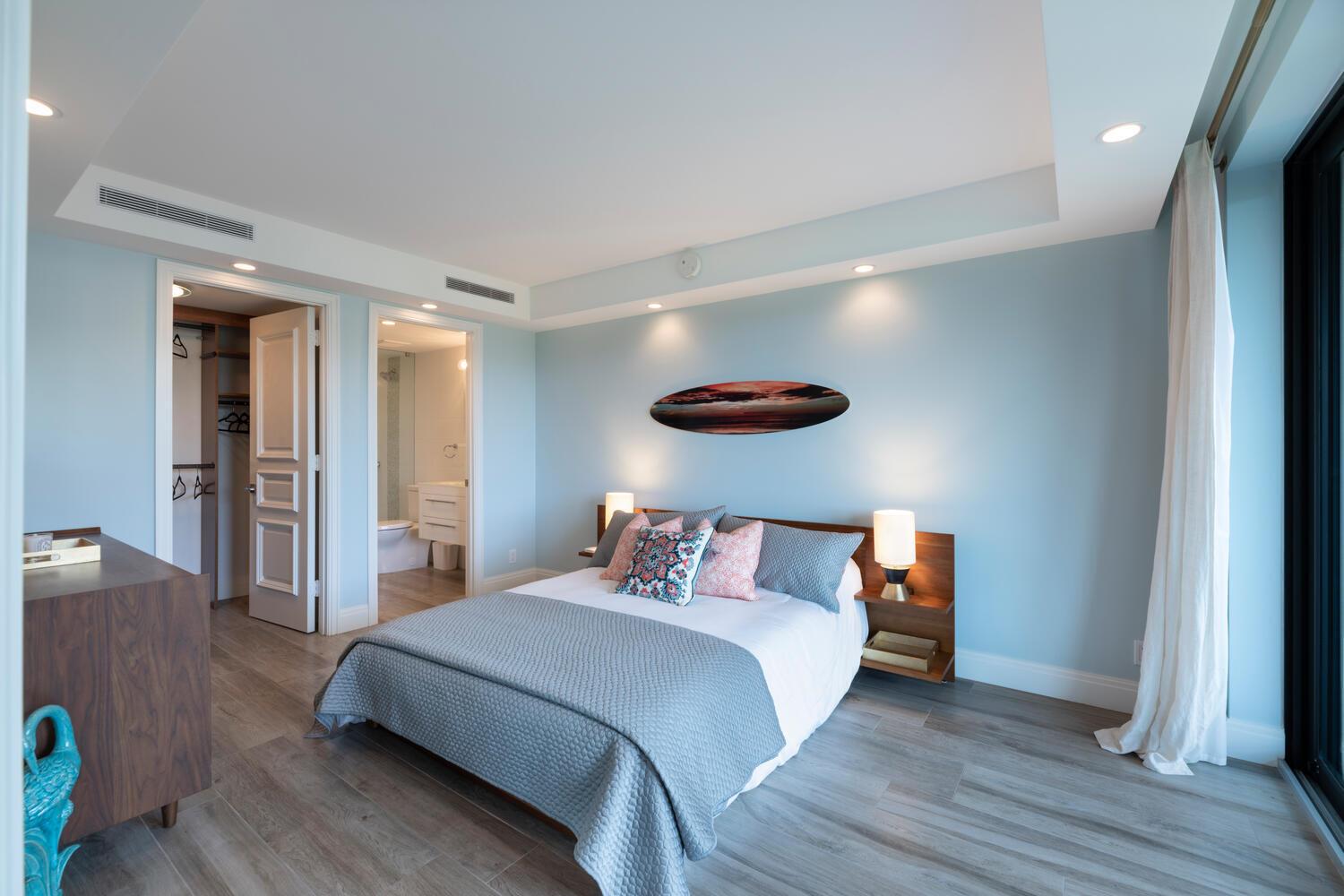 SUTTON PLACE CONDO - Residential
