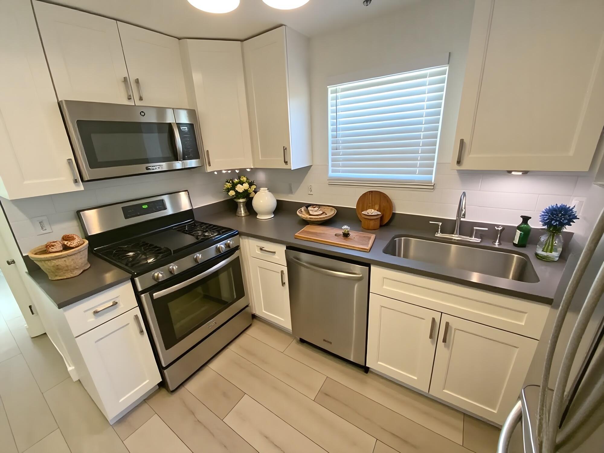 LAKE WORTH TOWN OF - Residential Lease