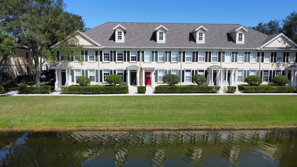 Photo of 134 Wentworth Court, Jupiter, FL 33458 (MLS # R10920137)