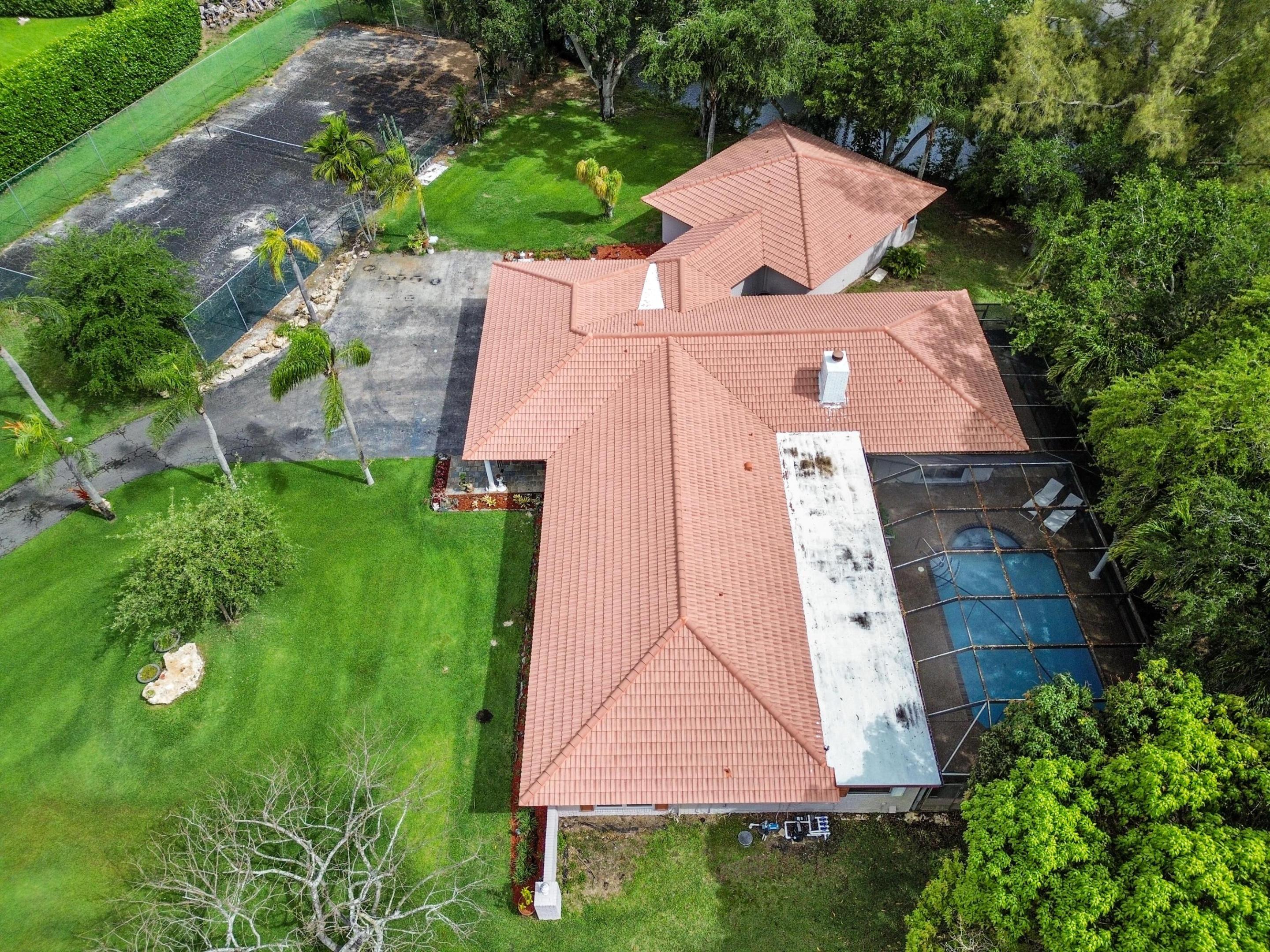 CORAL SPRINGS HILLS - Residential