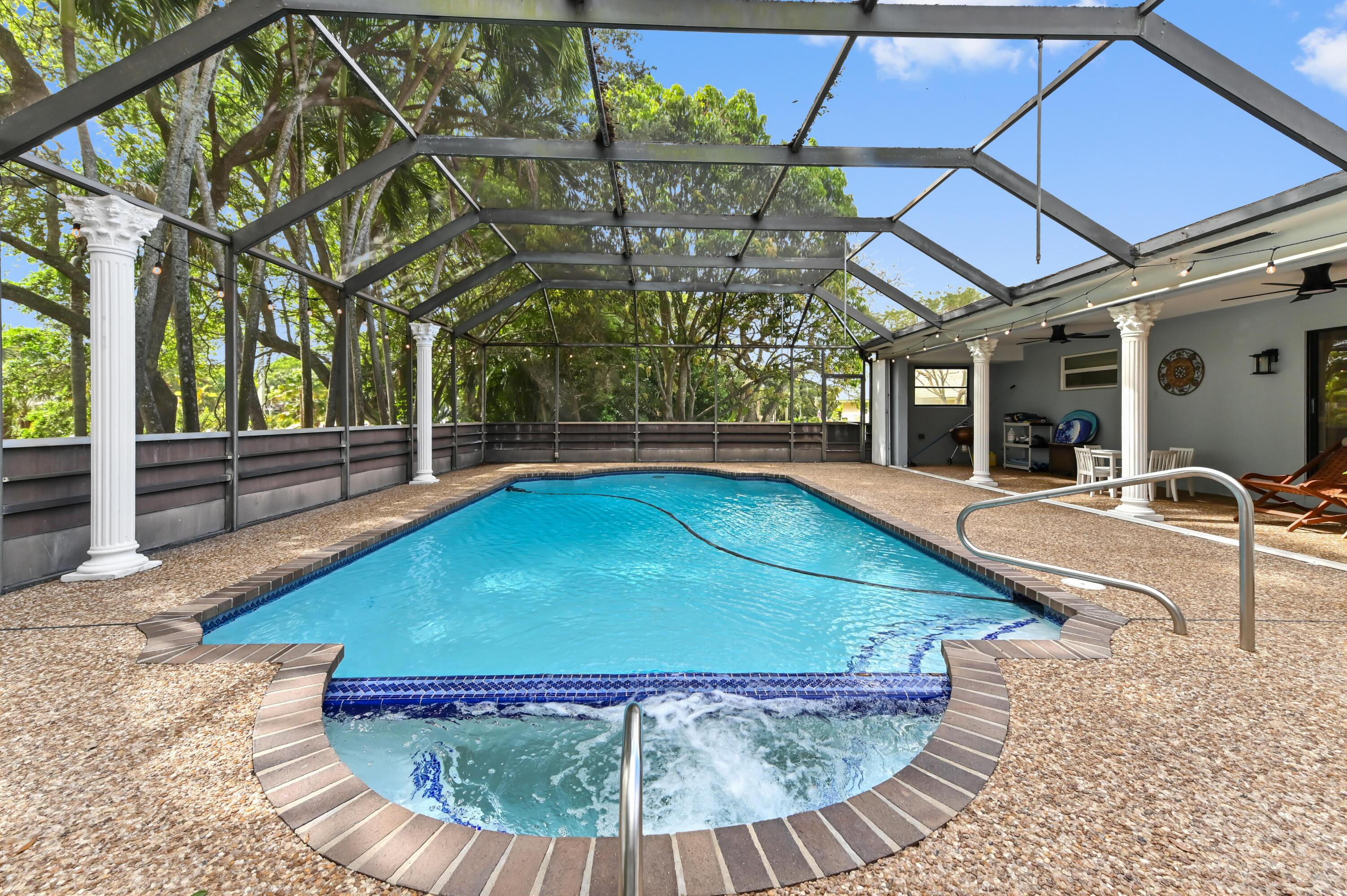 CORAL SPRINGS HILLS - Residential