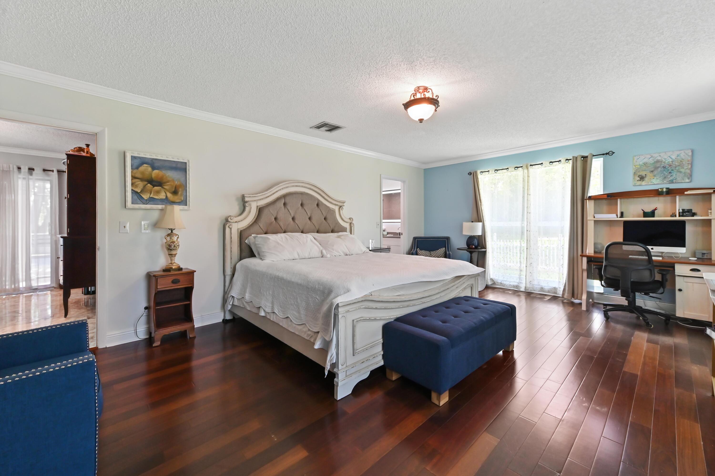 CORAL SPRINGS HILLS - Residential