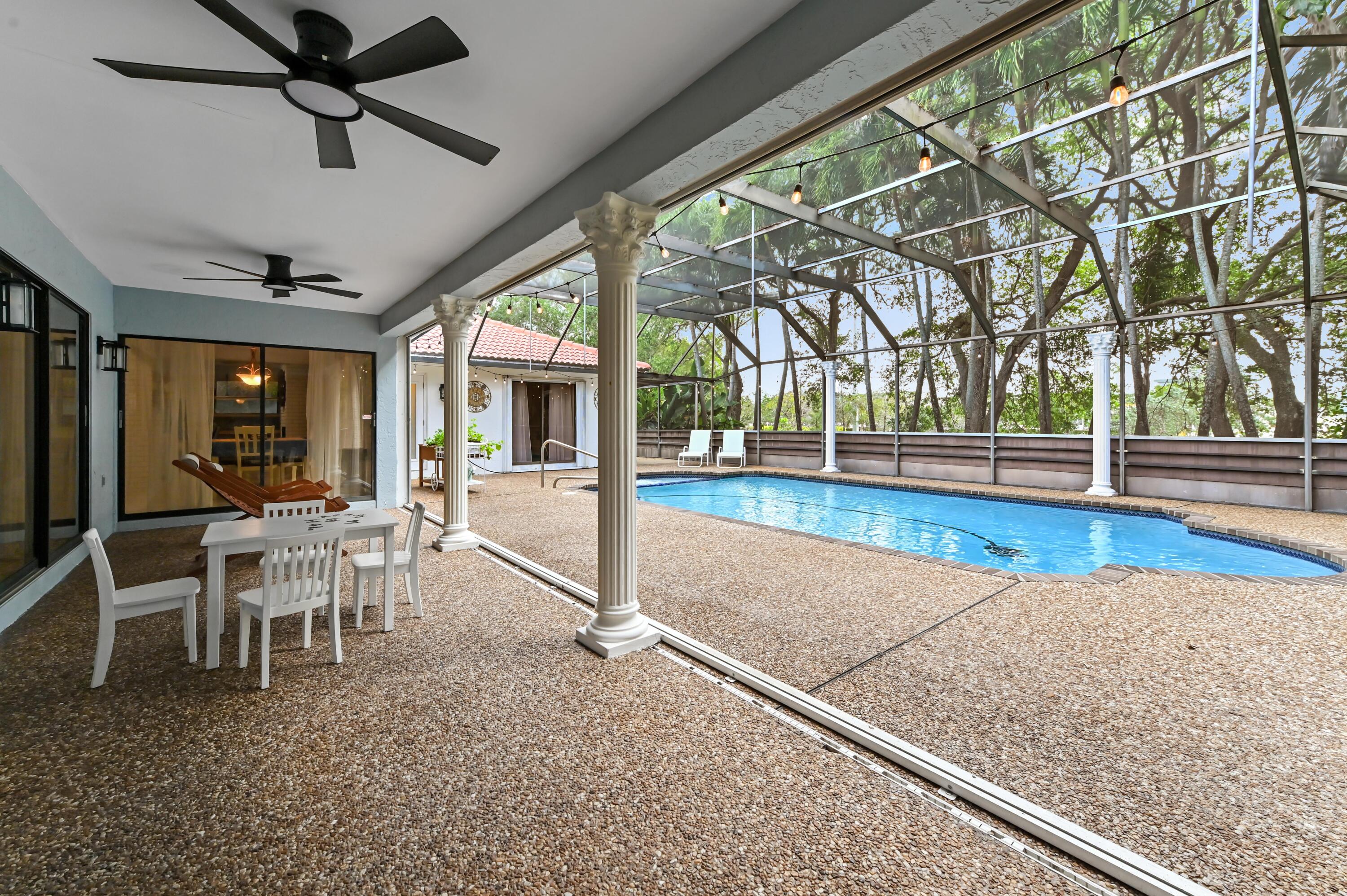 CORAL SPRINGS HILLS - Residential