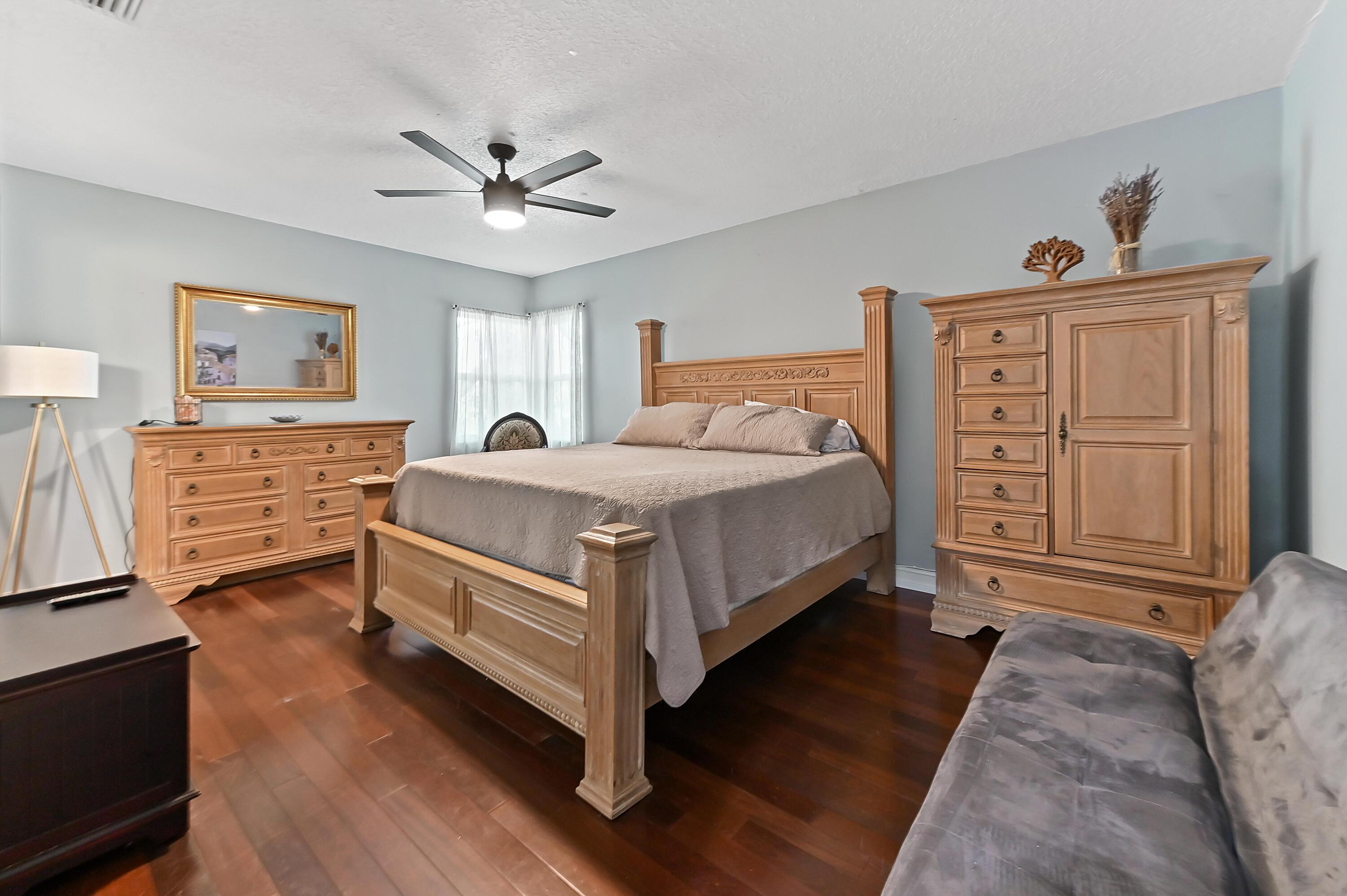 CORAL SPRINGS HILLS - Residential