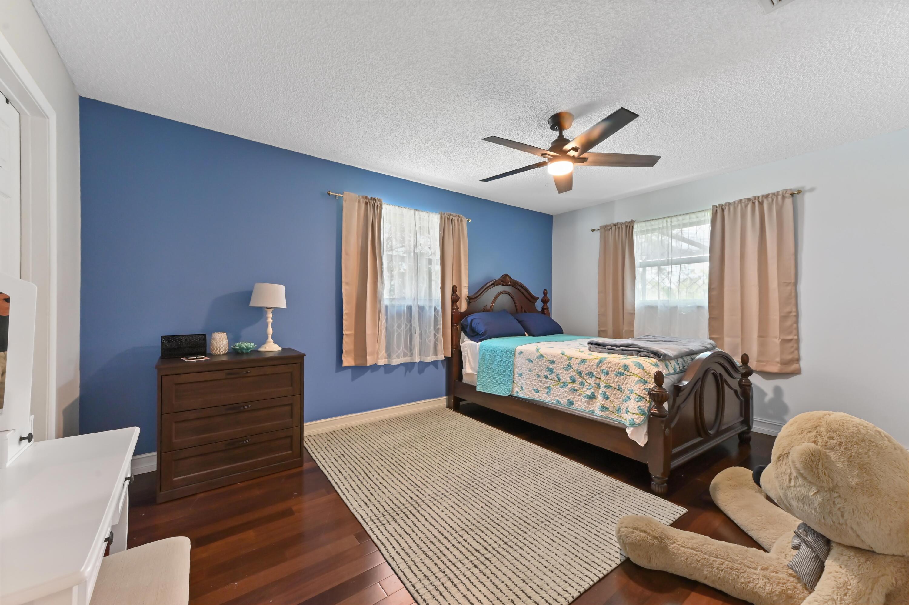 CORAL SPRINGS HILLS - Residential