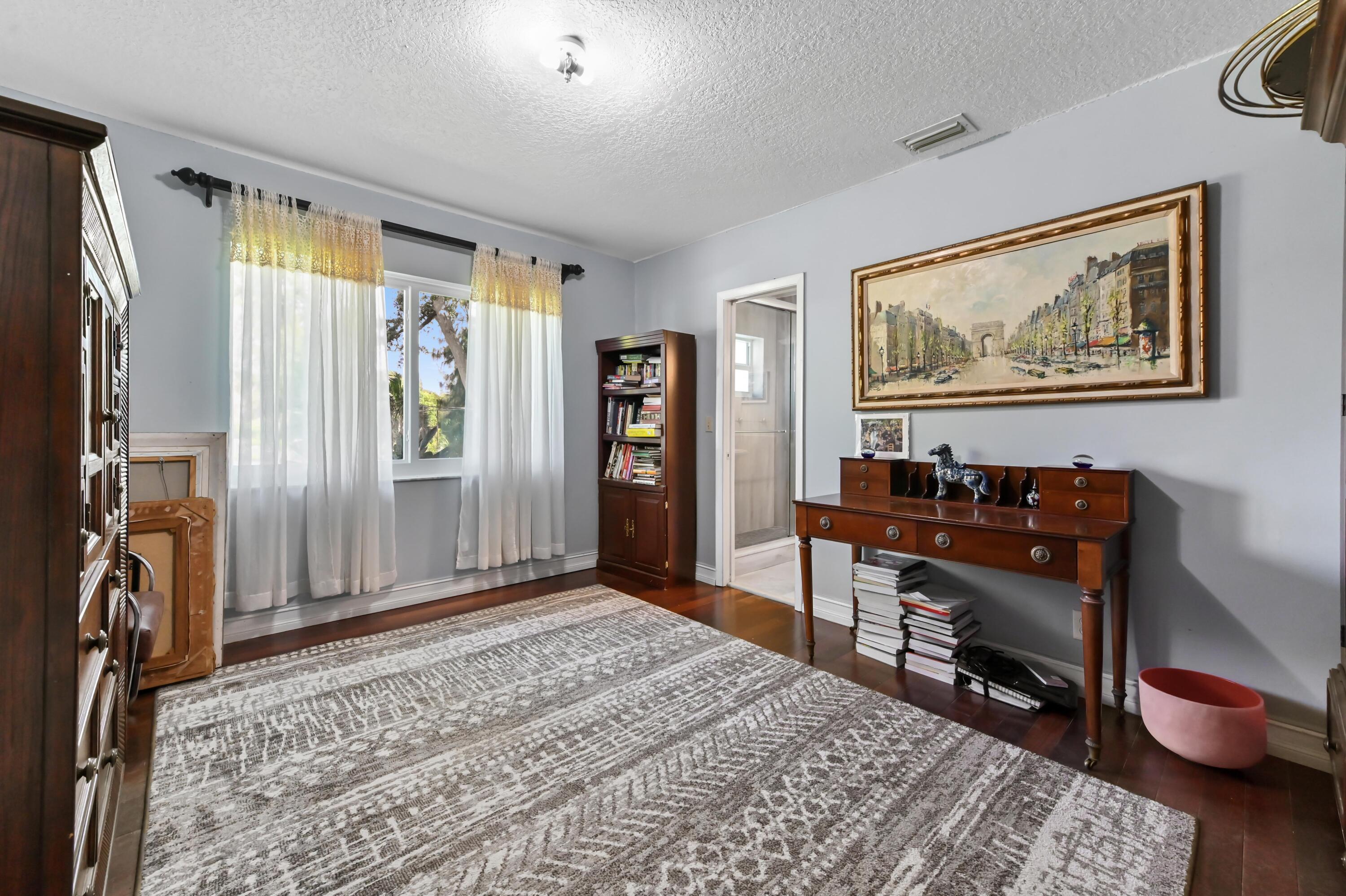 CORAL SPRINGS HILLS - Residential