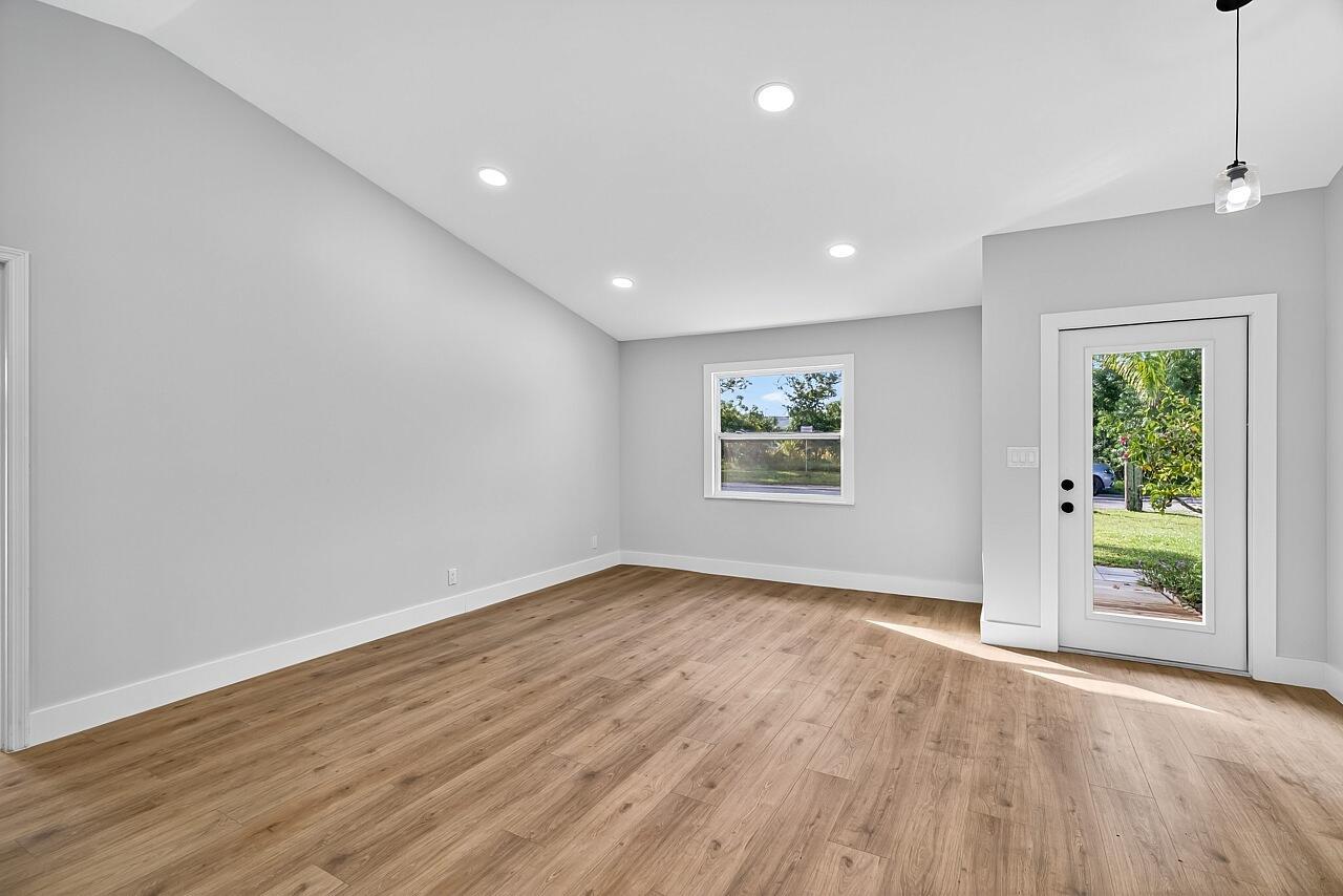 SEBASTIAN HIGHLANDS UNIT - Residential