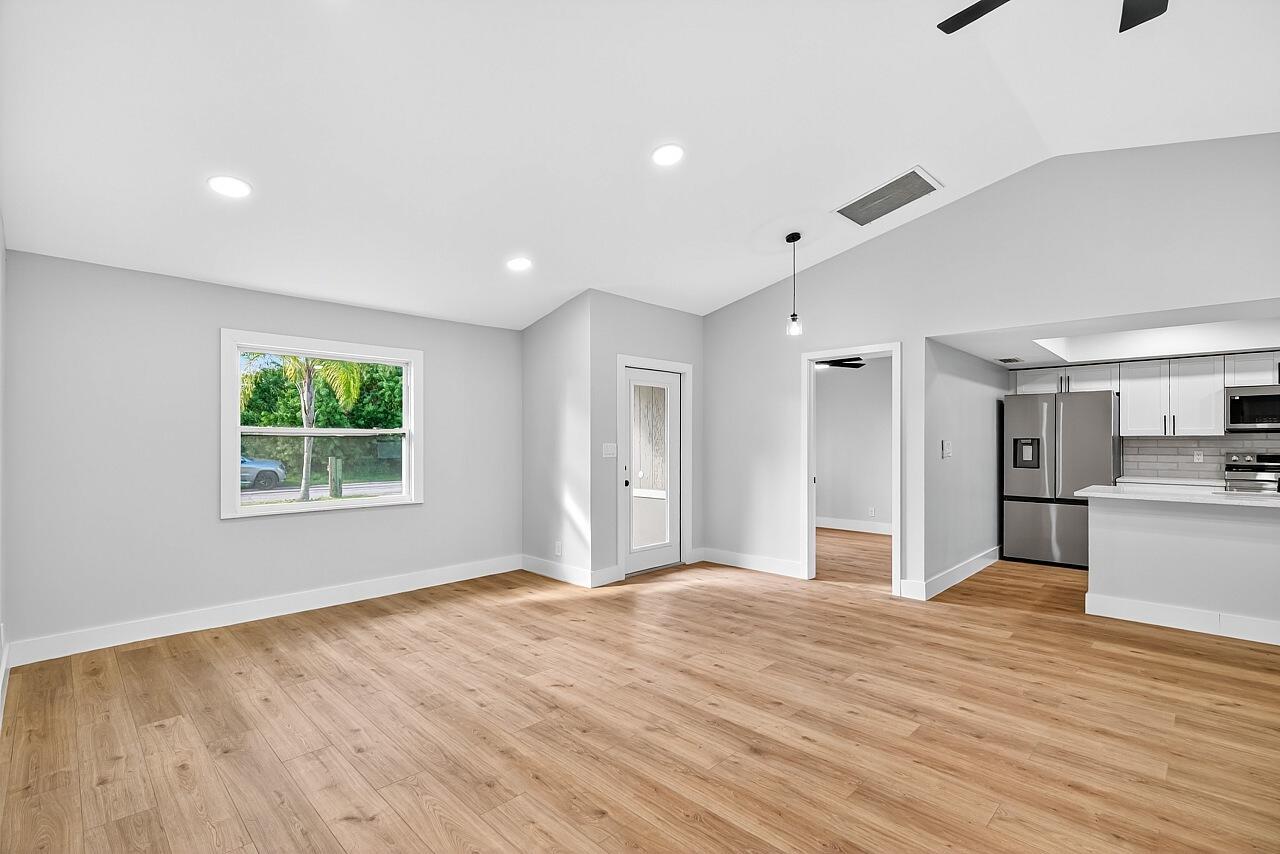 SEBASTIAN HIGHLANDS UNIT - Residential