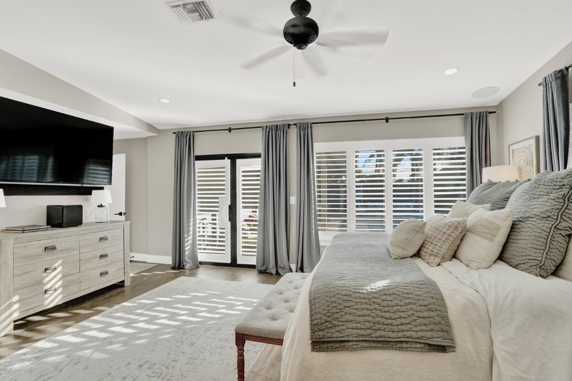 CORAL SHORES - Residential