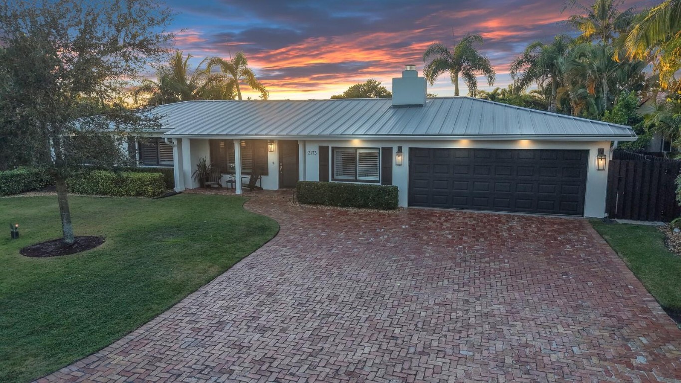 CORAL SHORES - Residential