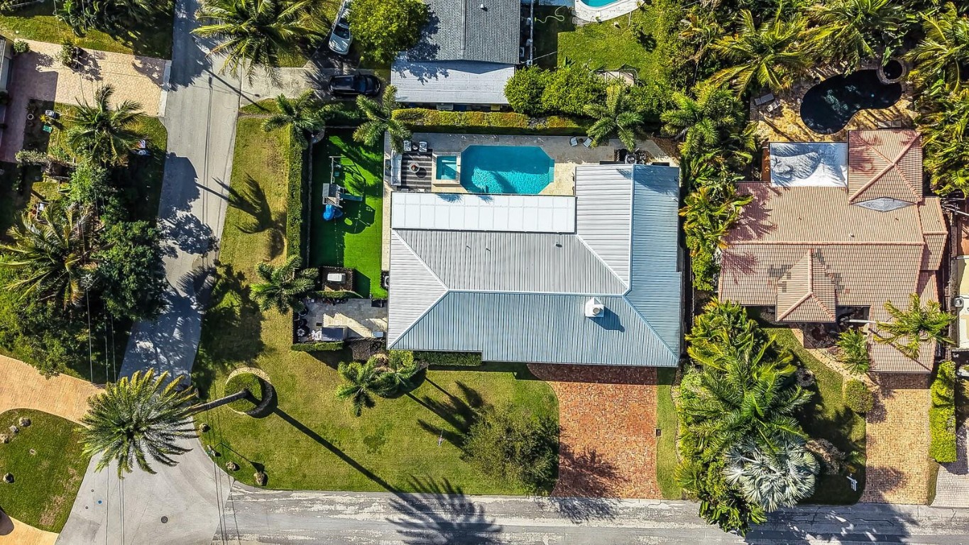 CORAL SHORES - Residential