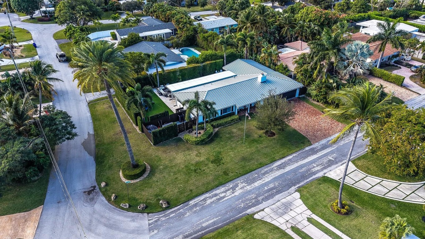 CORAL SHORES - Residential