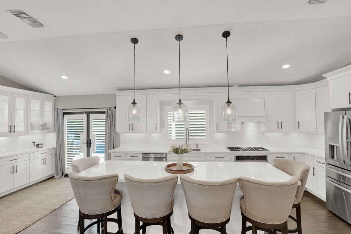 CORAL SHORES - Residential