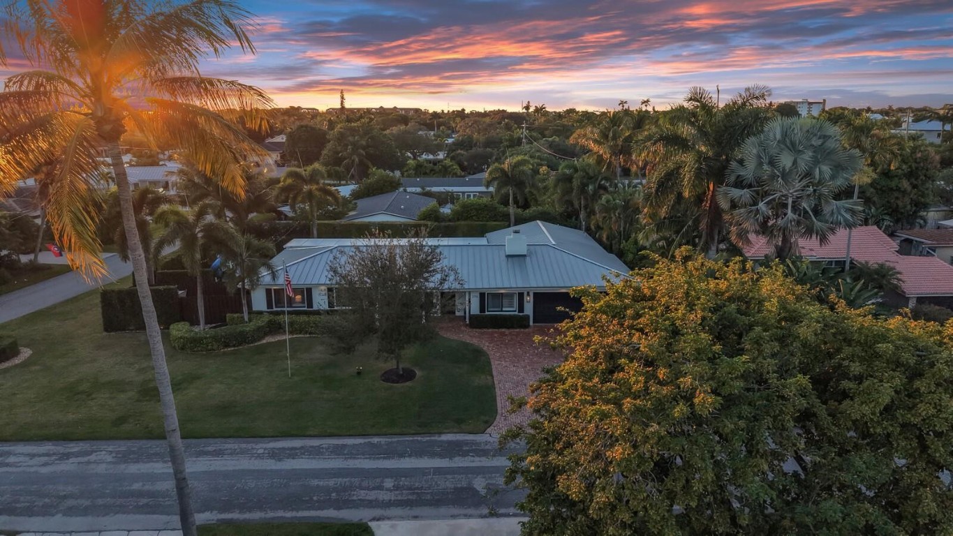 CORAL SHORES - Residential