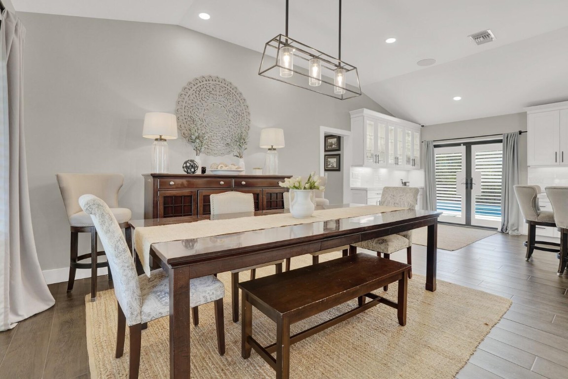 CORAL SHORES - Residential