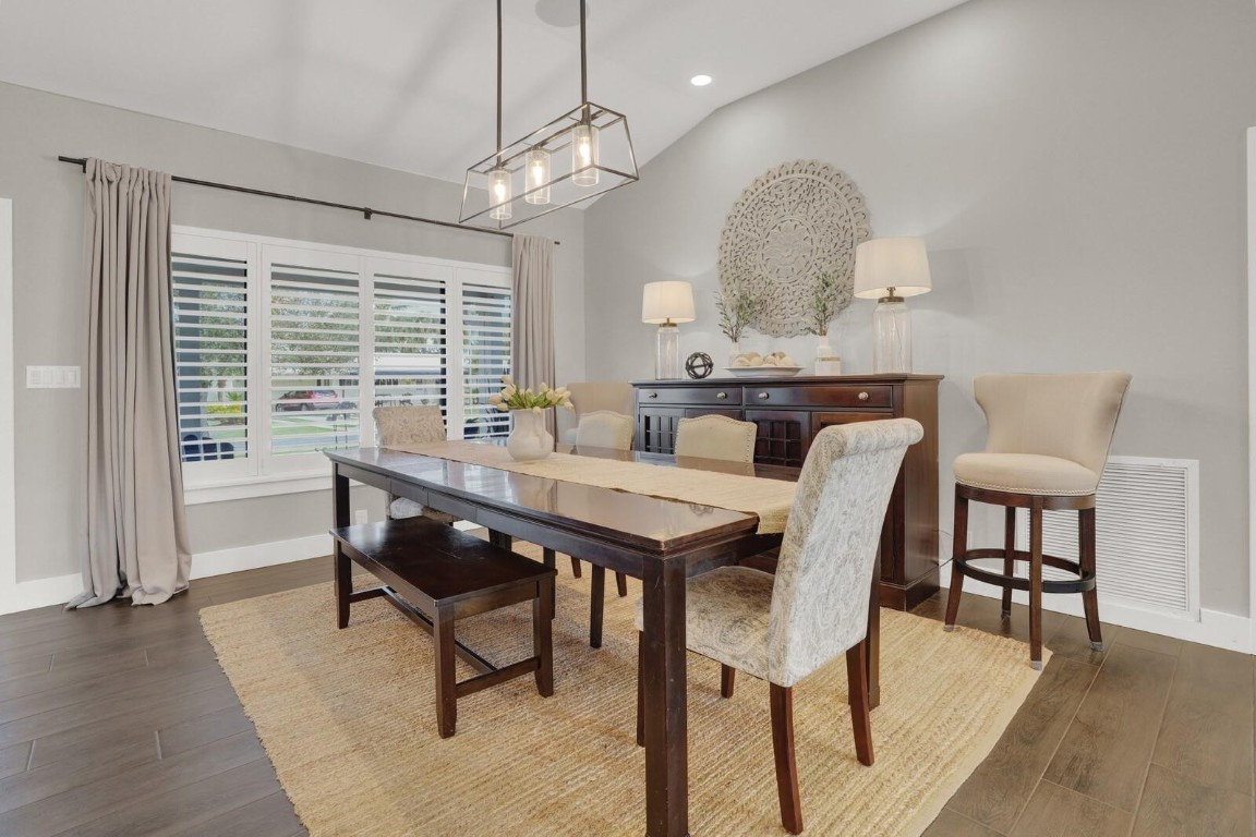 CORAL SHORES - Residential